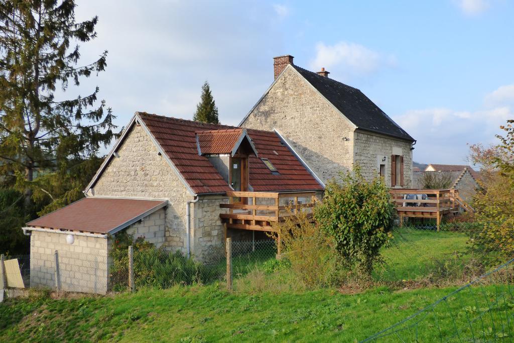 Le Clos Du Val Apartment Chivres-Val Exterior photo